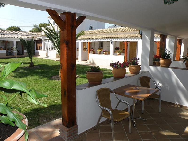 לוס קניוס דה מקה Hostal Las Acacias מראה חיצוני תמונה